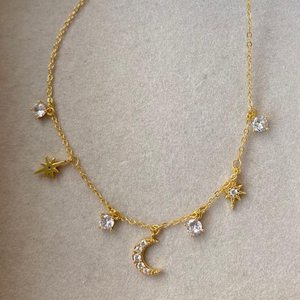 สร้อยคอเงินชุบทองรูปดาวเครื่องประดับที่เรียบง่ายหรูหราสำหรับผู้หญิงของขวัญวันเกิดของเธอ - Product Image 1