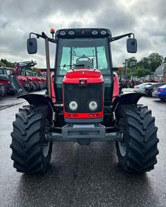 Máquinas agrícolas seminuevas Massey Ferguson, tractores de oruga y ruedas usados reconocidos por su fiabilidad - Product Image 2