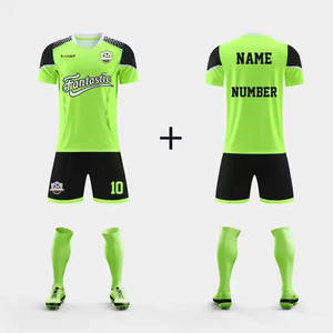 Ropa de fútbol de la mejor calidad, ropa de fútbol de secado rápido para adultos, estampado de logotipo personalizado, conjunto de poliéster, diseño de camiseta de fútbol - Product Image 1