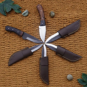 Ensemble de couteaux multi-tailles légers ambidextres en acier inoxydable forgé à la main, 5 pièces, avec étuis en cuir, bois personnalisé - Product Image 4