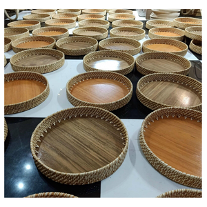 Plateau élégant en bois du Vietnam, bois naturel écologique, assiette en bois réutilisable de tailles uniques, parfait pour les cuisines modernes - Product Image 3