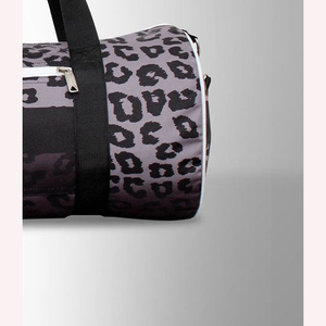 Elegante bolsa de gimnasio de cuero sintético para uso comercial y deportivo - Product Image 2