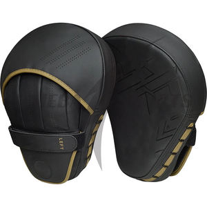 Guantes de Boxeo MMA en Oferta, Cuero Vacuno Genuino UFC, Cierre Ajustable, Transpirables, Ligeros, Disponibles en Todos los Tamaños, Personalizables, Color Dorado - Product Image 3
