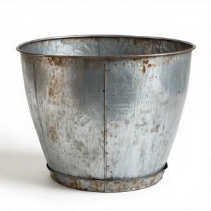 Maceta galvanizada CottageRust con mango y detalles de remaches para el jardín del hogar Maceta de metal antiguo para uso decorativo - Product Image 6