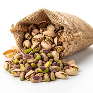 Nueces de pistacho de primera calidad cuidadosamente procesadas para la calidad ofrecida en volúmenes a granel para satisfacer las necesidades de las industrias alimentarias - Product Image 1