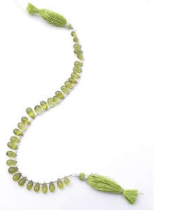 Impresionante Collar de Peridoto Verde en Forma de Lágrima con Piedras Naturales - Product Image 2