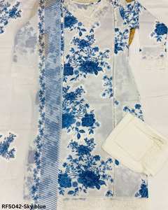 Ensemble kurti luxueux à imprimé floral en rayonne et coton, trois pièces avec détails en dentelle délicate, pantalon droit et dupatta imprimé - Product Image 6