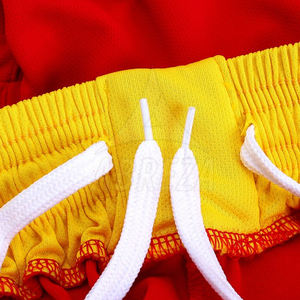 Vêtements de basket-ball élégants à séchage rapide Uniformes de sport respirants au design unique Option de taille supérieure comprenant des ensembles élégants - Product Image 3