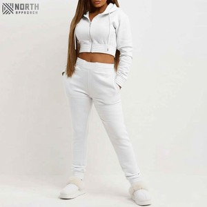 Wholesale Custom Logo Cotton Cropped Hoodie Women Luxury Design Pocket Short Length Back Position <b>Crop</b> <b>Top</b> Hoodie <b>Top</b> Selling - Product Image 1