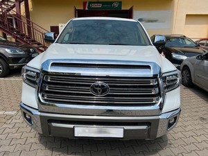 Toyota Tundra Aspire 2022 d'occasion 4x4 cuir foncé intérieur essence et gaz carburant SUV Bus Type LHD - Product Image 3