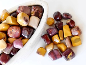 Pierre de Mookaïte Jaune Polie à la Main pour Décoration Artistique – Vente en Gros, Aspect Superbe, Cristal de Guérison - Product Image 2