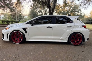 TOYOTA GR COROLLA 2025 EXTREMADAMENTE LIMPIO, TURBO DE 3 CILINDROS, TRACCIÓN EN LAS CUATRO RUEDAS, LISTO PARA ENVIAR - Product Image 6