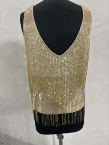 เสื้อกล้ามผ้าไหมถักแบบระบายอากาศได้จูเลียตพร้อมเลื่อมคอวีและขอบลูกปัดสำหรับสวมใส่ในคลับ - Product Image 2