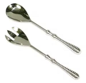 Ensemble de couverts de service à salade de qualité supérieure avec manche carré, plaqué or - Product Image 4