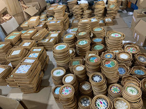 Plateau en rotin de haute qualité avec incrustation de perles, idéal pour l'emballage cadeau, l'exposition et le service, pour la vente en gros au Vietnam - Product Image 5