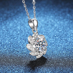 <b>Fresh</b> Sweet Rotating Petal <b>Flower</b> VVS D Color 1.00 Carat Moissanite Claw Setting Link Chain Pendant Necklace Trendy 925 Sterling - Product Image 3