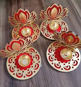 จานดอกบัว roli chawal แบบดั้งเดิมของอินเดีย, roli thali, ของขวัญตอบแทน, ของขวัญสำหรับพิธีขึ้นบ้านใหม่, คืนความโปรดปราน, ของขวัญ haldi mehendi - Product Image 1