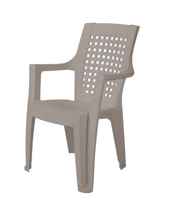 Chaise de salle à manger extérieure moderne en plastique PP durable, certifiée ISO9001/TUV, résistante aux intempéries, pour villa, cour, hôtel, école