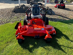 รถตัดหญ้าแบบนั่งขับ Kubota ZD1211 ประสิทธิภาพสูง 40 แรงม้า เครื่องยนต์ 4 จังหวะ แท่นตัดสีส้ม สำหรับงานฟาร์มและจัดสวน - Product Image 4