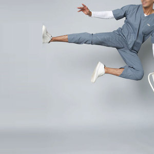 Conjunto de Uniforme Médico de Algodón Suave con Cuello en V Clásico y Pantalones Holgados, Uniforme Médico de Aspecto Profesional con Acabado Impecable POR HI - Product Image 6