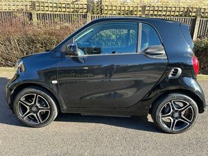USADO LHD/RHD 2021 SMART FORTWO EQ PREMIUM COUPE - Product Image 2