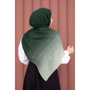 Serie de Chales Modernos con Degradado de Color Esmeralda y Patrón Bordado para Invierno - Product Image 4