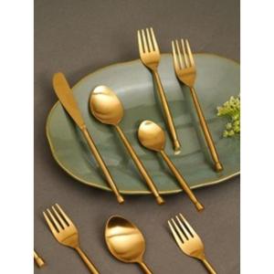 Ensemble de couverts élégant à finition mate pour une décoration de table minimaliste et une restauration sophistiquée avec un artisanat durable de haute qualité - Product Image 3