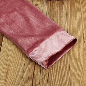 2022ใหม่บริการแฟชั่นที่กำหนดเองธรรมดา Velour ผู้หญิงกำมะหยี่วอร์มสำหรับผู้หญิงที่มีคุณภาพสูงชุดวอร์ม - Product Image 5