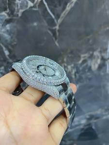 Mouvement à quartz en acier inoxydable de style professionnel de qualité de luxe Moissanite Diamond Craftd Watch Moissanite Diamond pour unisexe. - Product Image 3