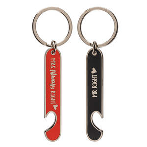 Sr. Right & Mrs. Juego de 2 Llaveros Metálicos Personalizados Always Right - Abrebotellas de Latón y Aleación con Impresión UV para Llaves - Product Image 1