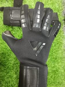 Hot Sale High Quality <b>Latex</b> Professional Football Goalkeeper Gloves Customized Non-Slip Adjustable Wrist Strap Breathable High - Product Image 6