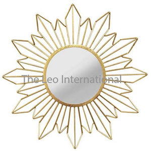 Espejo Decorativo de Pared con Diseño Vintage Elegante, Acabado Dorado, Forma Única de Metal, Personalización de Fábrica, para Dormitorio - Product Image 6