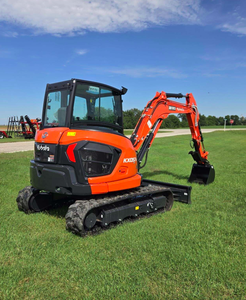 Miniexcavadora KX057-5 de 5.5 Toneladas con Motor y Bomba, con Cucharón de Excavación para Construcción, Jardinería y Movimiento de Tierras - Product Image 3