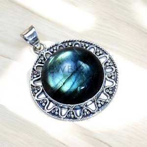 Colgantes de Plata de Ley 925 con Corte Redondo, Piedra Preciosa de Labradorita Natural, Diseño Único - Product Image 1