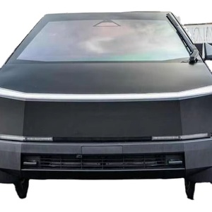 Serie Foundation 2024, 600 hp, Motor Dual, Tracción en las Cuatro Ruedas, Exoesqueleto de Acero Inoxidable, Volante a la Izquierda, Cuero, Edición Limitada - Product Image 1