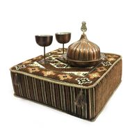 Pouf d'angle tissé oriental brodé de motifs floraux et géométriques Nomad Blue (rembourré)