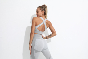 Ensemble de yoga pour femmes de haute qualité en gros, respirant, taille élastique, logo personnalisable, taille et logo personnalisables, vêtements de sport 2 pièces - Product Image 2