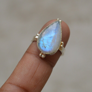 Poire bleu feu arc-en-ciel pierre de lune 925 argent Sterling cadeau de mariage bague de déclaration délicate beaux bijoux en pierres précieuses naturelles - Product Image 3