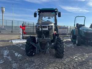 Tractor Agrícola F4100 de 100HP 4WD con Cabina, Motor Diésel Weichai de Uso Pesado, Bomba y Caja de Cambios - Product Image 6