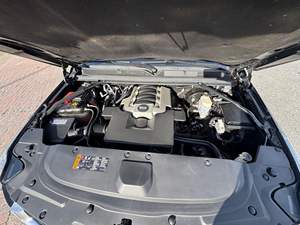 Escalade 2020 4WD Luxury con Motor V8 de 6.2 Litros, Tracción en las Cuatro Ruedas, Asientos de Tres Filas, Control de Suspensión Magnética - Product Image 5