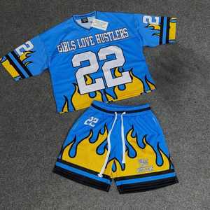 Jersey de malla con impresión sublimada personalizada y pantalones cortos, camiseta de fútbol a la moda, diseño de logotipo bordado, conjuntos de ropa de calle de verano - Product Image 4