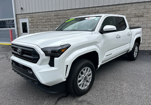 รถกระบะโตโยต้า ทาโคมา 4WD ปี 2025 รุ่น 2.4 สูบ เกียร์อัตโนมัติ ได้รับการรับรองแล้ว - Product Image 2