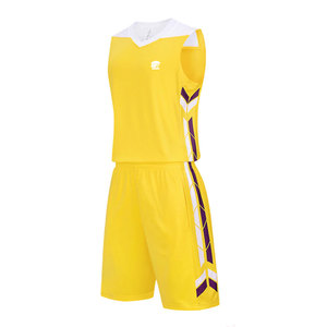 Maillot de basketball personnalisé pour hommes, faible MOQ, respirant, grandes tailles, impression de logo personnalisée, 100 % polyester, haute qualité - Product Image 3