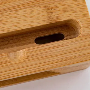 Organizer da Scrivania Personalizzato in Bambù a Forma di Carota, Gadget Unico per Amplificare il Tuo Spazio di Lavoro - Product Image 2