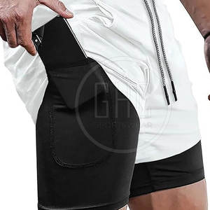 Pantalones cortos de gimnasio transpirables de alta calidad, tela de malla ligera fabricada en Pakistán - Product Image 3