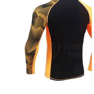Alta calidad Hombres Rash Guard Gym Fitness Wear Poliéster Hecho Rash Guard Protección solar Traje de baño - Product Image 5