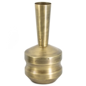 Jarrón decorativo de metal de hierro hecho a mano con detalles vintage únicos para decoración de restaurante de oficina en casa y centros de mesa de eventos - Product Image 5