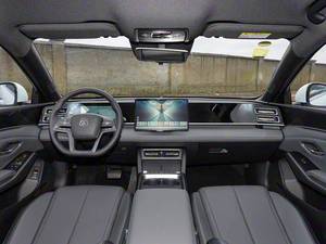 รถยนต์ไฟฟ้ามือสอง ปี 2025 Q-IN L 2026 ขนาดกะทัดรัด ระยะทางวิ่ง 128 กม. (ตามมาตรฐาน CLTC) พร้อมมอเตอร์ 120 กิโลวัตต์ และแบตเตอรี่ 50-70 กิโลวัตต์-ชั่วโมง - Product Image 2