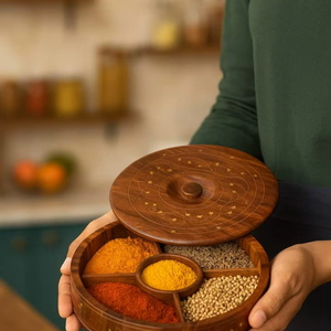 Boîte à épices en bois avec couvercle Pot écologique de qualité alimentaire allant au lave-vaisselle et au four - Product Image 1