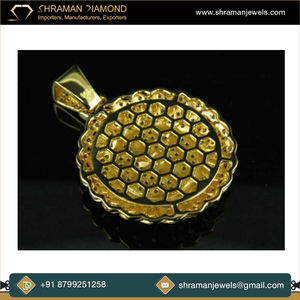 Large gamme de qualité supérieure Design unique 2.29 CTS 925 Silver Unisex Iced Baby Angel Medallion Moissanite Diamond Pendant - Product Image 2